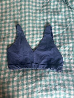 Old navy Blue V neck sports bra
